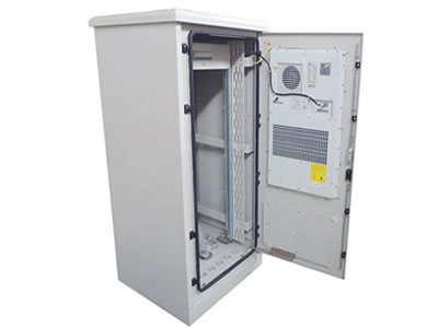 18U IP55 Outdoor Telecom Cabinet With Air Conditoner